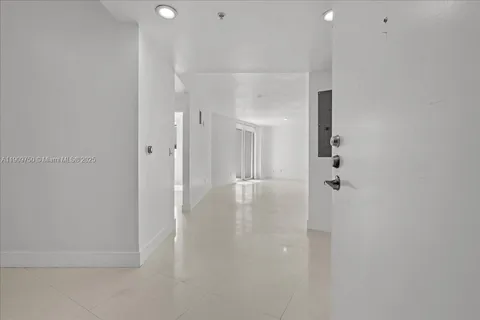 3030 NE 188 Street # 604, Aventura FL 33180