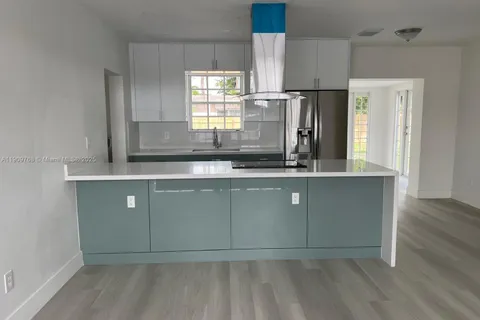 1185 W 50th St, Hialeah FL 33012
