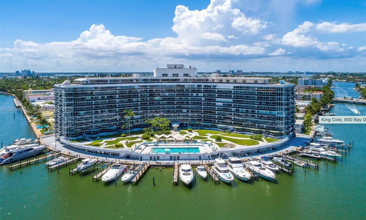 900 Bay Dr # 401, Miami Beach FL 33141