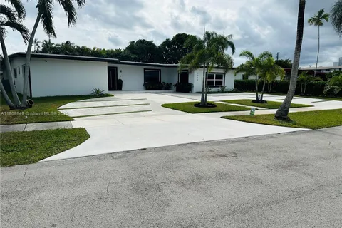 1940 NE 186th Dr, North Miami Beach FL 33179