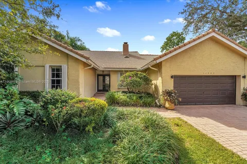 13000 NW 5th St, Plantation FL 33325