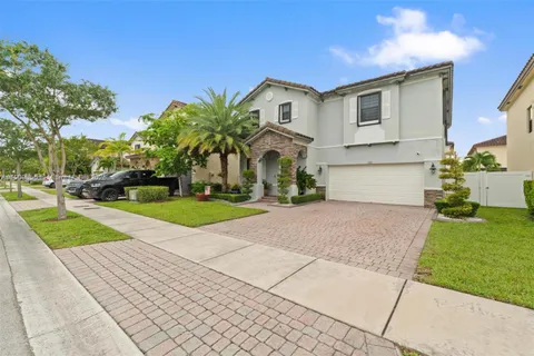 3521 W 92nd Pl, Hialeah FL 33018
