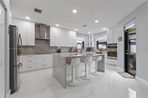 3521 W 92nd Pl, Hialeah FL 33018