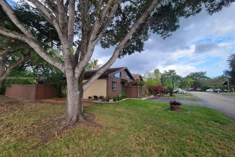 11375 SW 112th Cir Ln S, Miami FL 33176