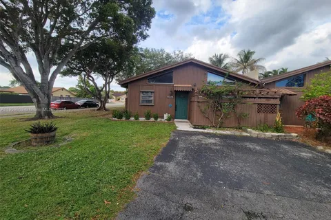 11375 SW 112th Cir Ln S, Miami FL 33176