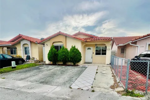 6430 W 25th Ln, Hialeah FL 33016