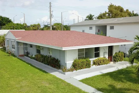 1987 NE 171st St, North Miami Beach FL 33162