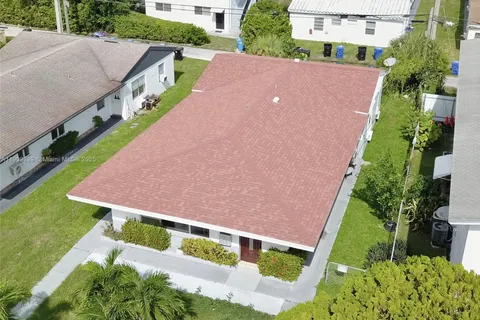 1987 NE 171st St, North Miami Beach FL 33162