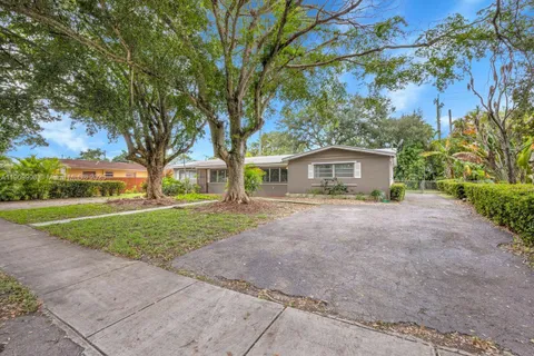 11434 SW 81st Rd, Pinecrest FL 33156