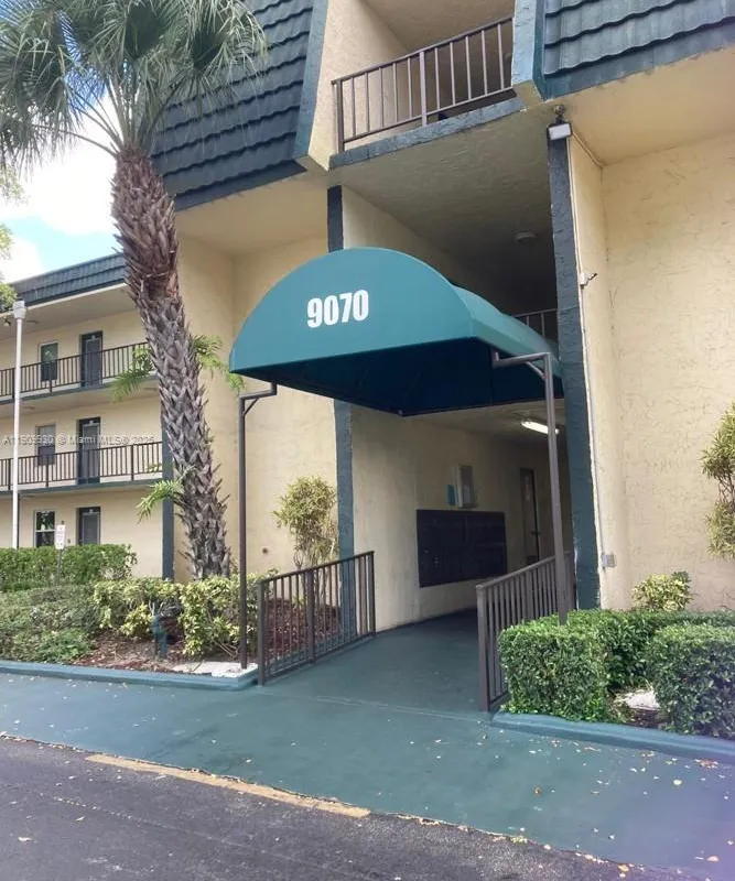 9070 Lime Bay Blvd # 108, Tamarac FL 33321