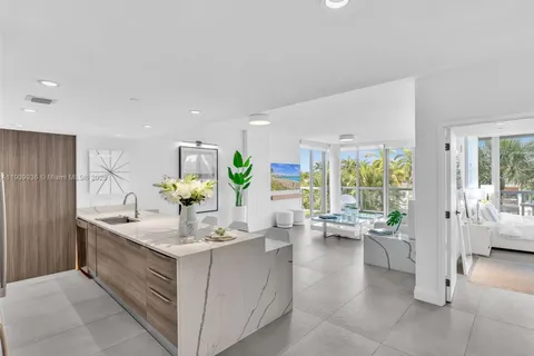 9940 W Bay Harbor Dr, Bay Harbor Islands FL 33154