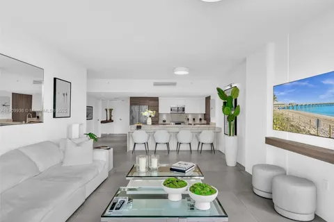 9940 W Bay Harbor Dr, Bay Harbor Islands FL 33154