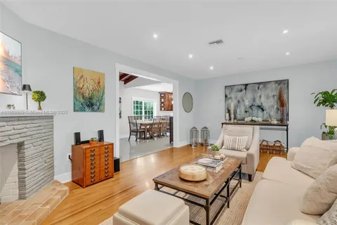 1536 Alegriano Ave, Coral Gables FL 33146