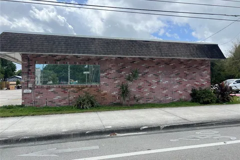 1001 W Midway Rd, Fort Pierce FL 34982