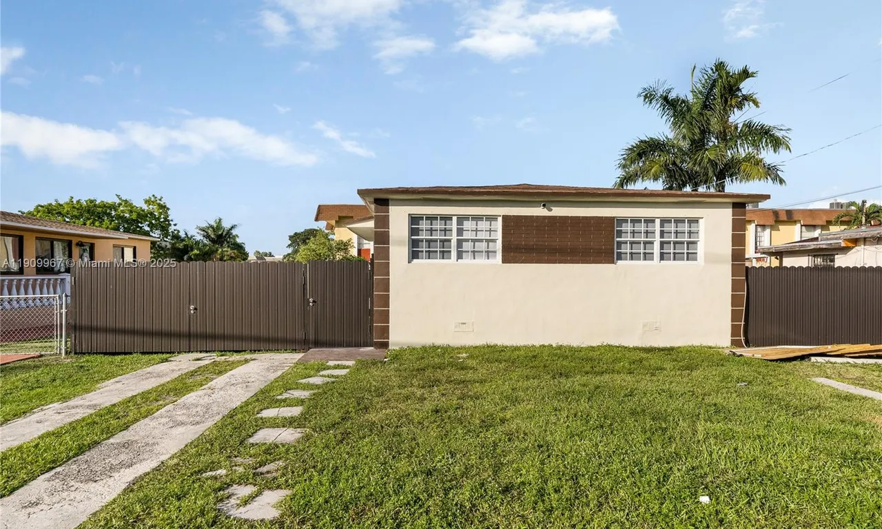 4421 NW 9th St, Miami FL 33126
