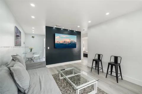 4421 NW 9th St, Miami FL 33126