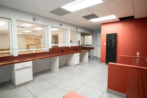 1901 SW 1st St, Miami FL 33135