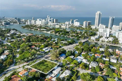 6224 La Gorce Dr, Miami Beach FL 33140