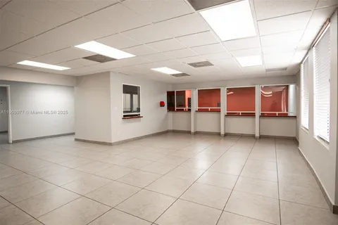 1901 SW 1st St, Miami FL 33135