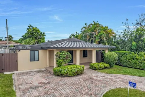 5181 SW 7th St, Miami FL 33134