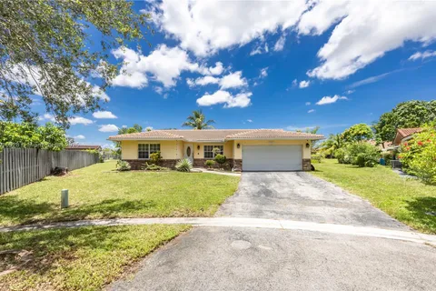 11351 NW 37th St, Coral Springs FL 33065