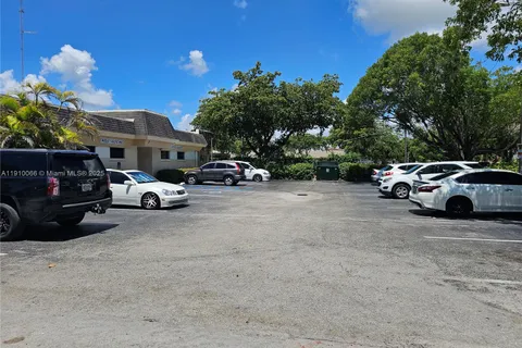 125 NE 8th St # 7, Homestead FL 33030