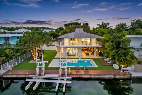 165 Ocean Dr, Tavernier FL 33070