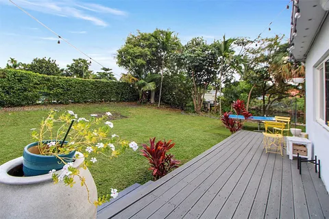 8550 N Miami Ave, El Portal FL 33150