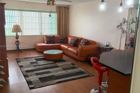 410 SE 2nd St # 105, Hallandale Beach FL 33009