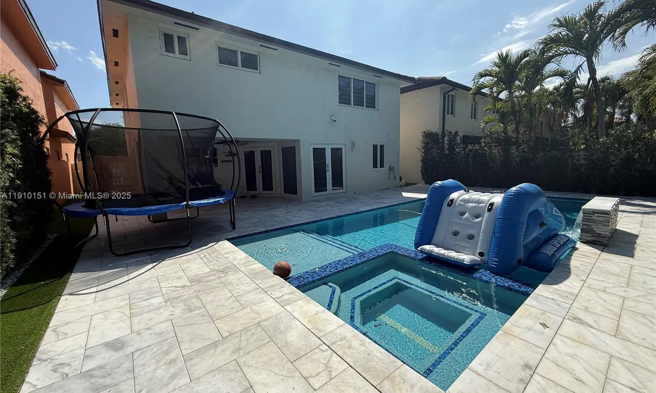 8771 NW 153rd Ter, Miami Lakes FL 33018