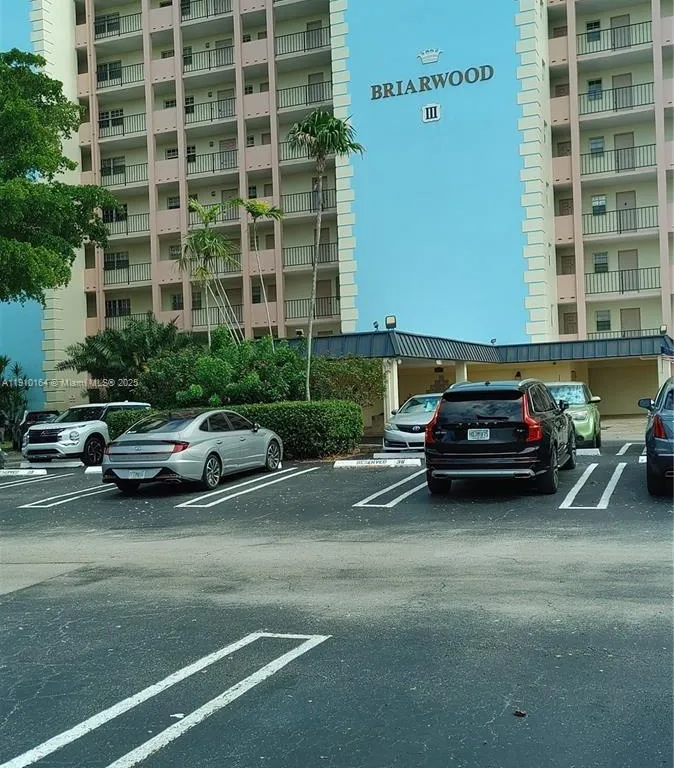 3575 Broken Woods Dr # 703, Coral Springs FL 33065