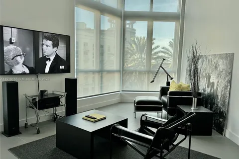 9055 SW 73rd Ct # 406, Miami FL 33156