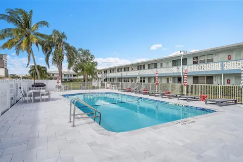 801 Atlantic Shores Blvd # 203, Hallandale Beach FL 33009