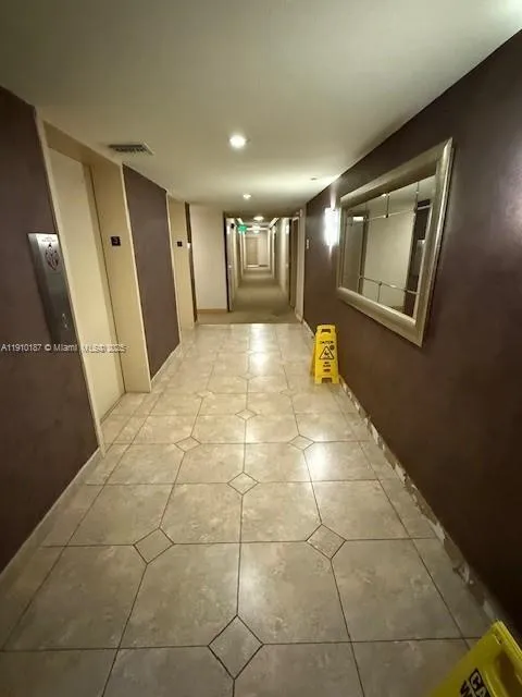 3625 N Country Club Dr # 304, Aventura FL 33180