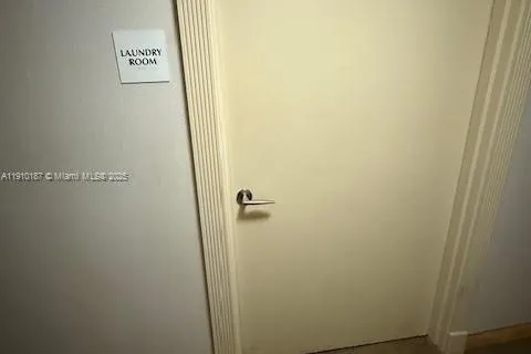 3625 N Country Club Dr # 304, Aventura FL 33180