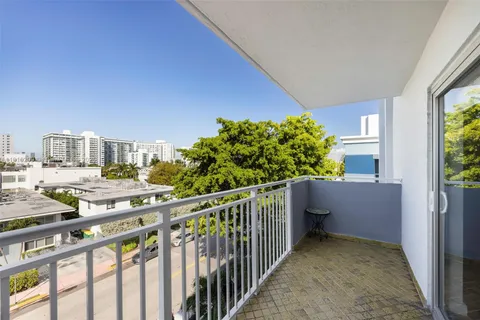 947 Lenox Ave # 501, Miami Beach FL 33139