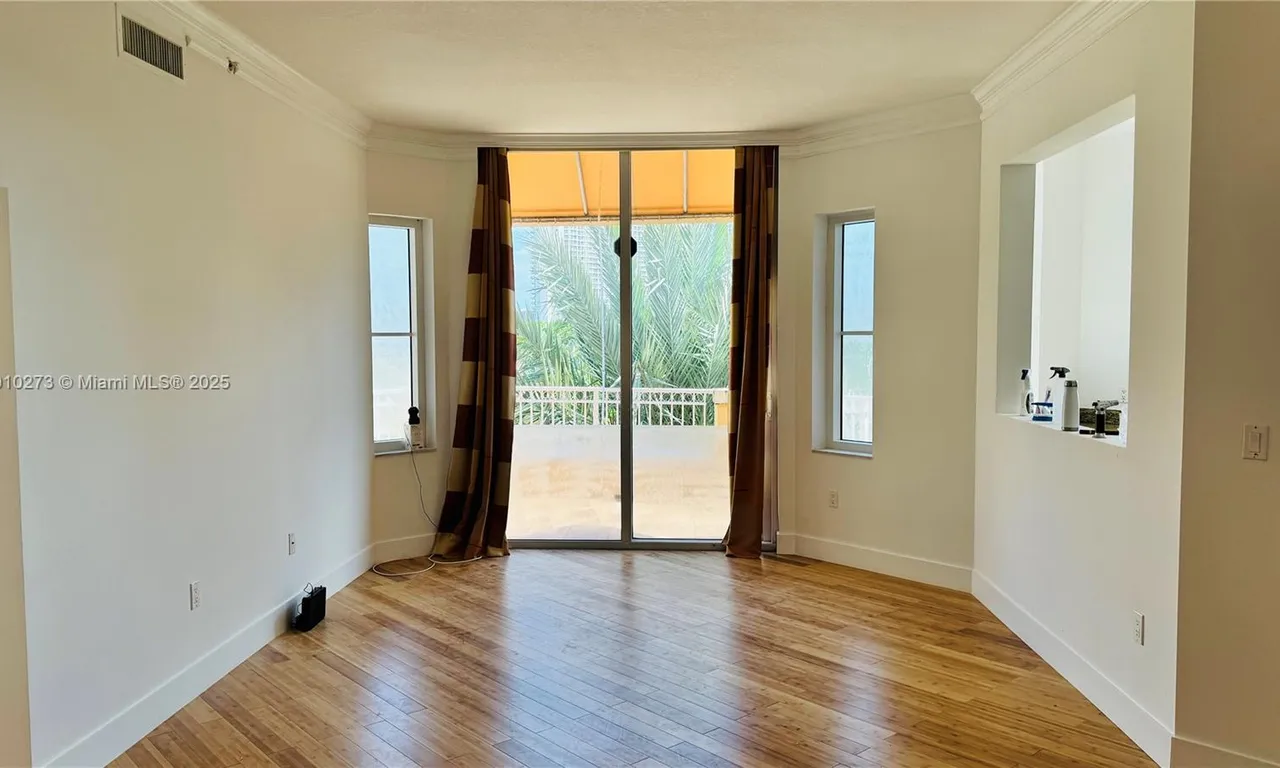 3001 NE 185th St # 431, Aventura FL 33180