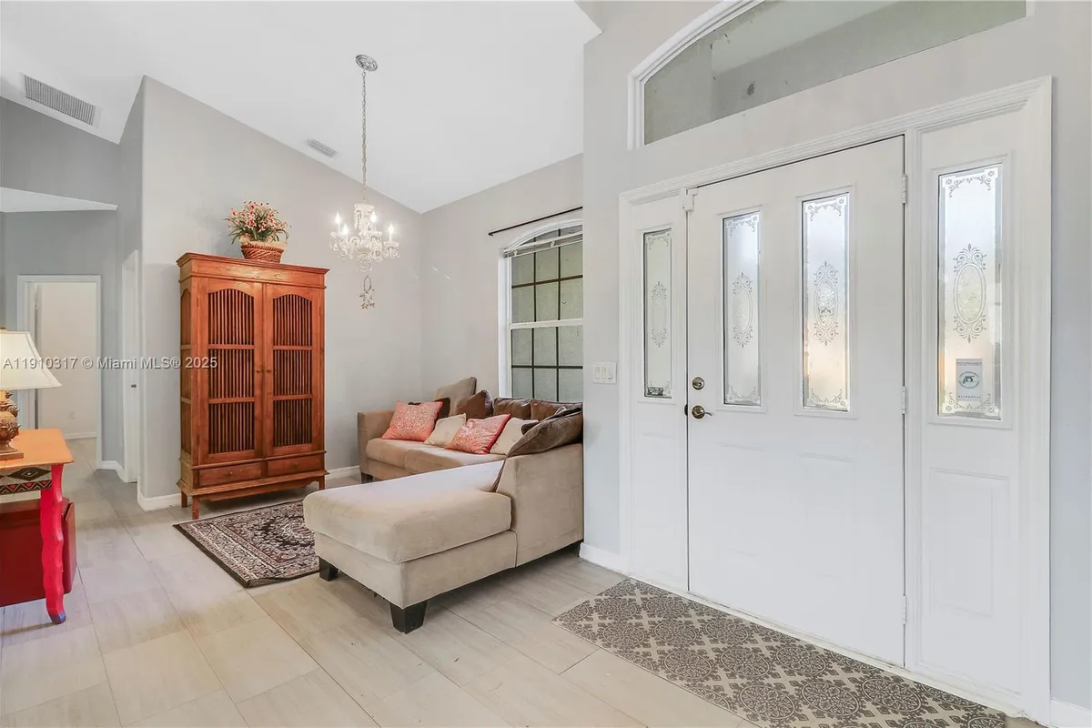 759 SW Alton Cir, Port St. Lucie FL 34953