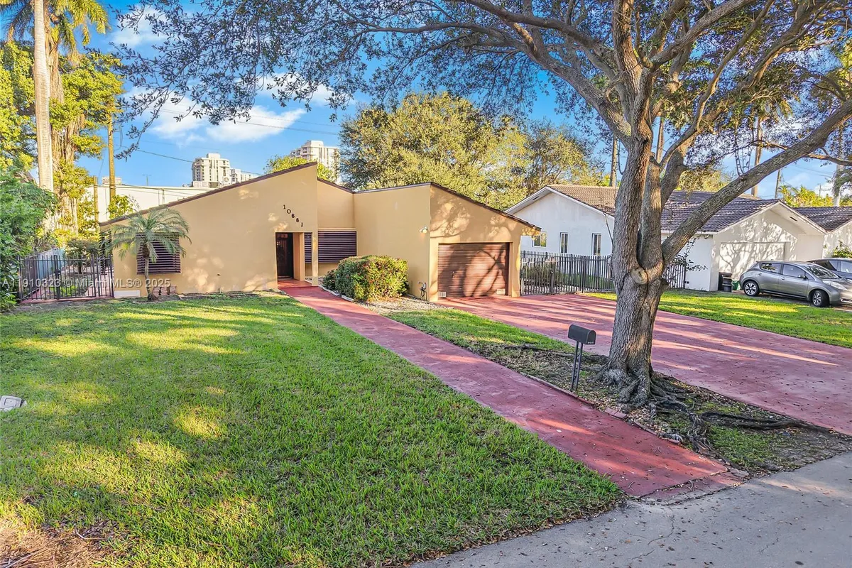 10667 NE 11th Ct, Miami Shores FL 33138