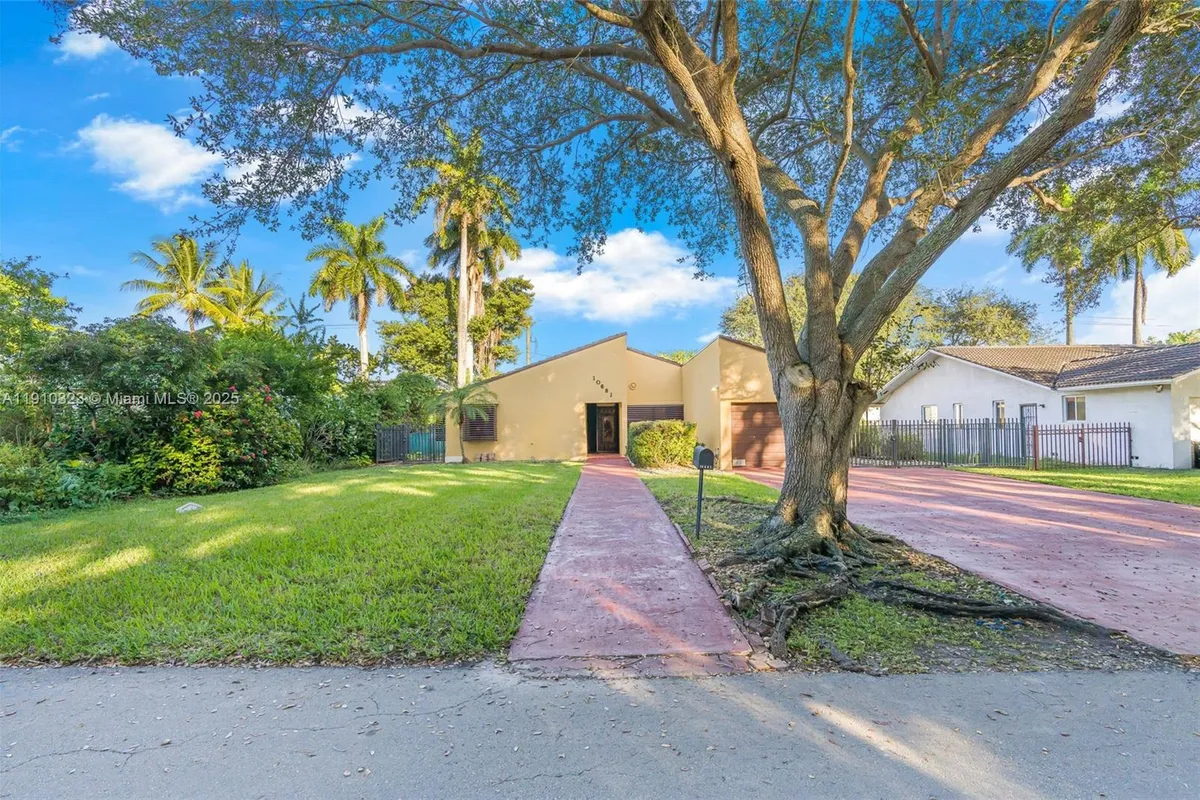 10667 NE 11th Ct, Miami Shores FL 33138