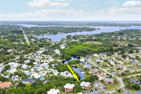 110 N Delaware Blvd # 18B, Jupiter FL 33458