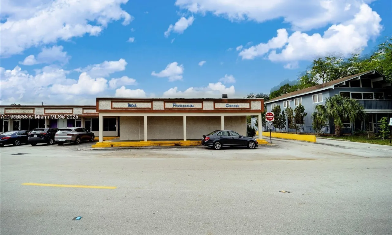 6180 NW 11th St # 4, Sunrise FL 33313