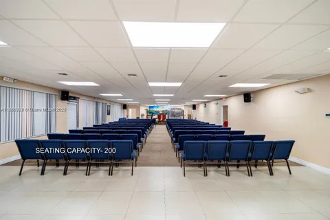 6180 NW 11th St # 4, Sunrise FL 33313