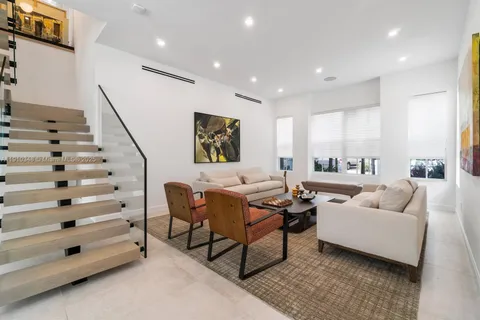 19941 NE 36th Pl, Aventura FL 33180