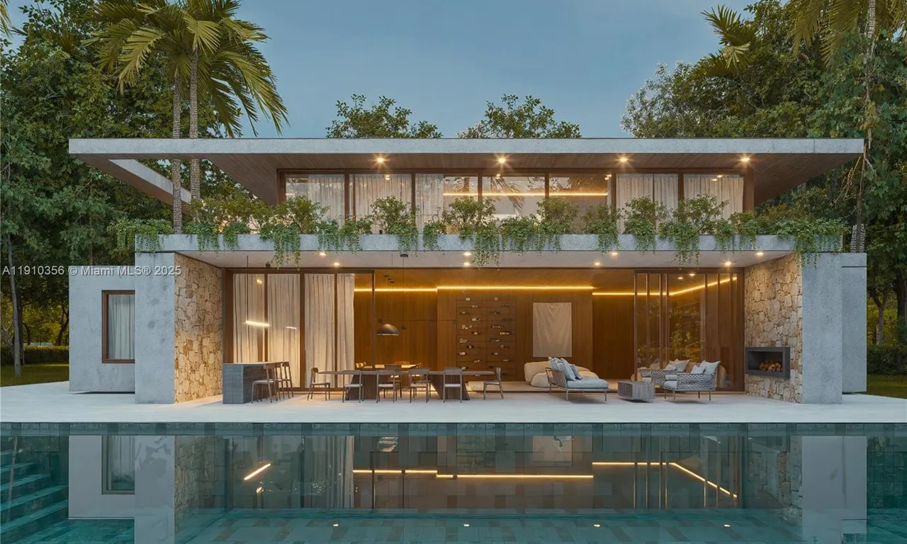 12500 Alamanda Dr, North Miami FL 33181