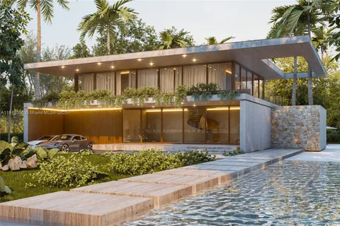 12500 Alamanda Dr, North Miami FL 33181