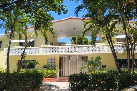 655 Meridian Ave # 4, Miami Beach FL 33139