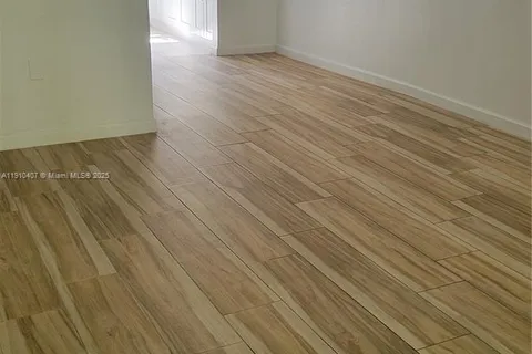 655 Meridian Ave # 4, Miami Beach FL 33139