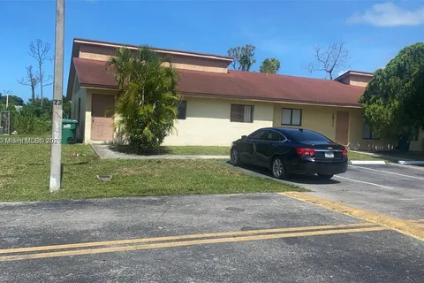 28322 SW 141st Ct, Homestead FL 33033