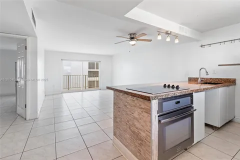 1245 West Ave # 502, Miami Beach FL 33139